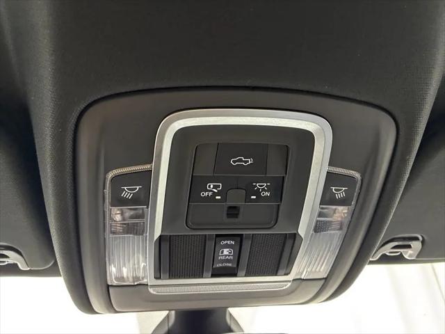 2020 Ram 1500 Laramie Crew Cab 4x4 5'7" Box
