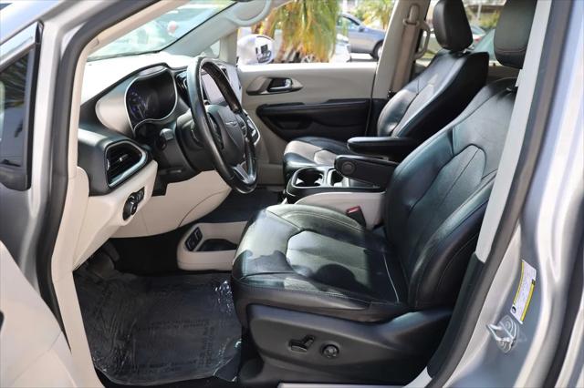 2020 Chrysler Pacifica Touring L
