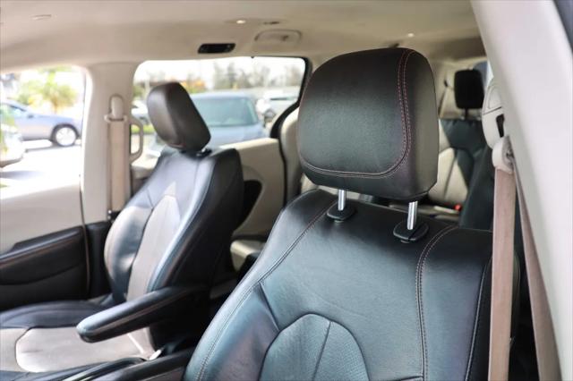 2020 Chrysler Pacifica Touring L