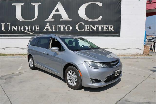 2020 Chrysler Pacifica Touring L for sale in Bloomington, CA