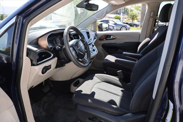 2017 Chrysler Pacifica Touring