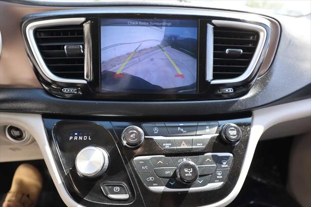 2017 Chrysler Pacifica Touring