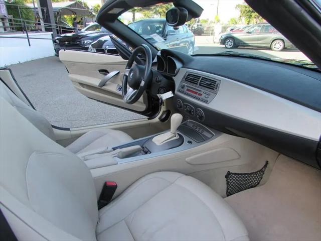 2003 BMW Z4 2.5i
