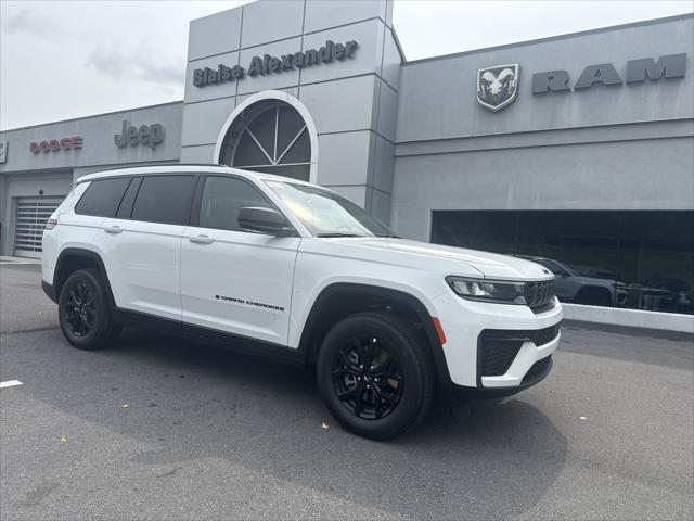 2026 Jeep Grand Cherokee L GRAND CHEROKEE L LAREDO ALTITUDE 4X4