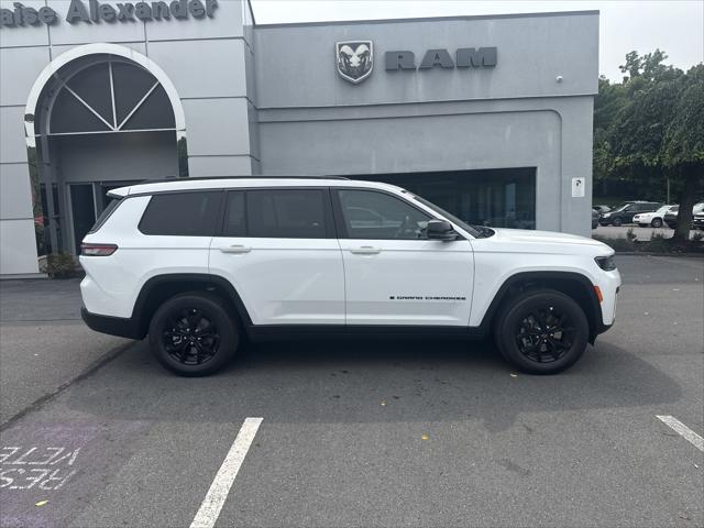 2026 Jeep Grand Cherokee L GRAND CHEROKEE L LAREDO ALTITUDE 4X4