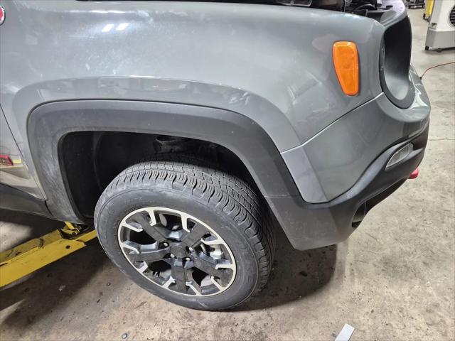 2023 Jeep Renegade Trailhawk 4x4
