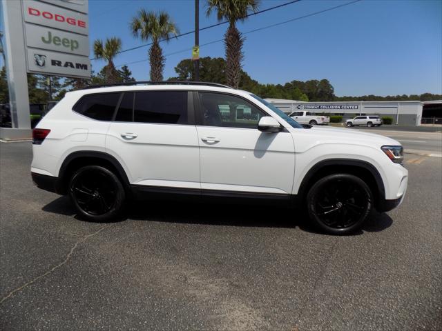 2022 Volkswagen Atlas 3.6L V6 SE w/Technology