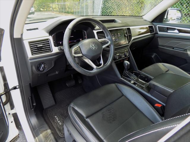 2022 Volkswagen Atlas 3.6L V6 SE w/Technology