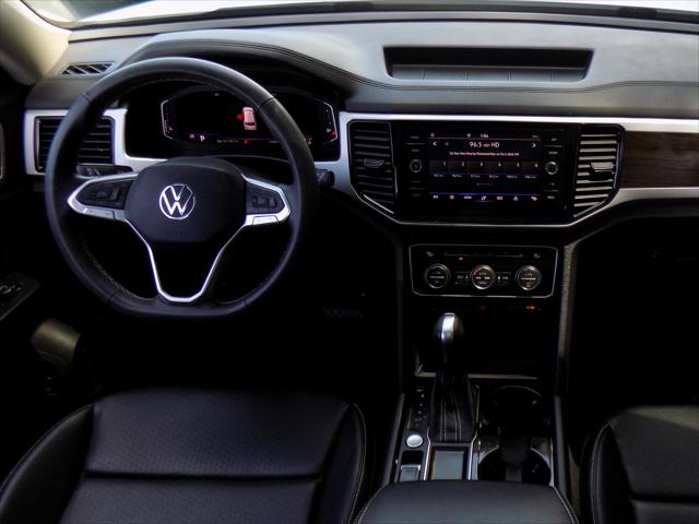 2022 Volkswagen Atlas 3.6L V6 SE w/Technology