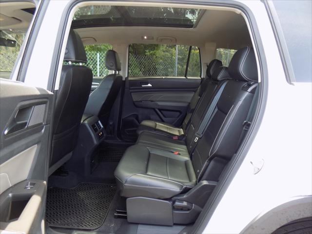 2022 Volkswagen Atlas 3.6L V6 SE w/Technology
