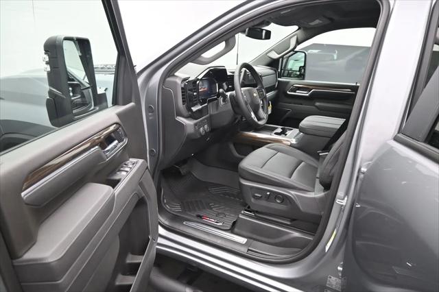 2026 Chevrolet Silverado 2500HD Crew Cab, Standard Bed, LT, 4WD