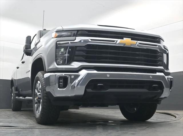 2026 Chevrolet Silverado 2500HD Crew Cab, Standard Bed, LT, 4WD