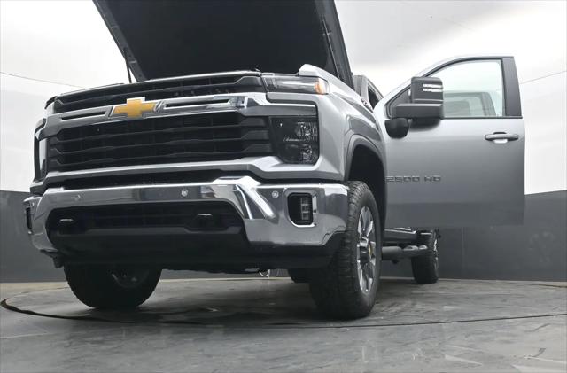 2026 Chevrolet Silverado 2500HD Crew Cab, Standard Bed, LT, 4WD
