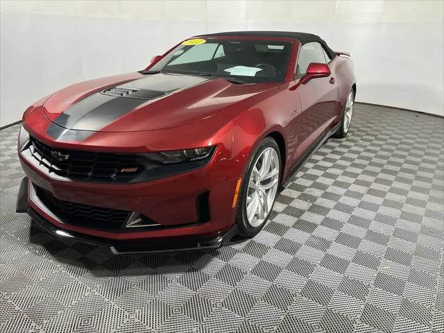 2022 Chevrolet Camaro RWD Convertible LT1