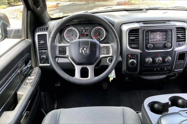 2024 Ram 1500 Classic Warlock Crew Cab 4x2 5'7" Box