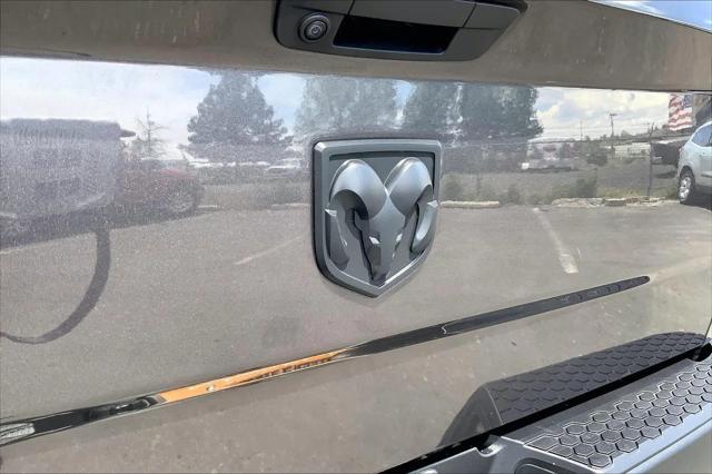 2024 Ram 1500 Classic Warlock Crew Cab 4x2 5'7" Box