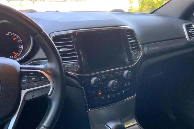 2022 Jeep Grand Cherokee Laredo X 4x4