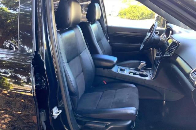 2022 Jeep Grand Cherokee Laredo X 4x4