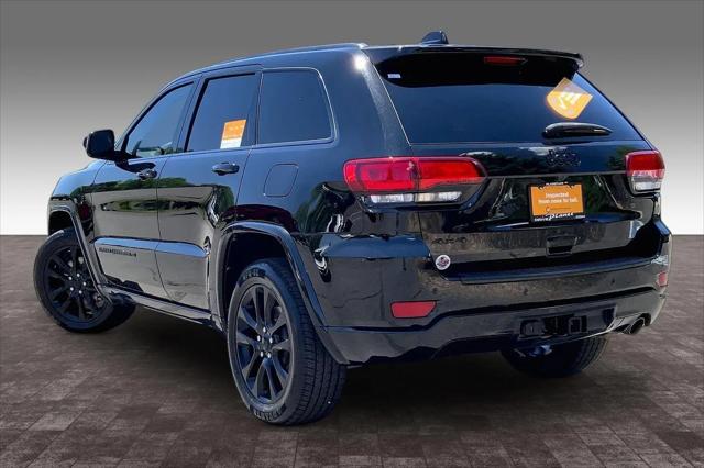 2022 Jeep Grand Cherokee Laredo X 4x4