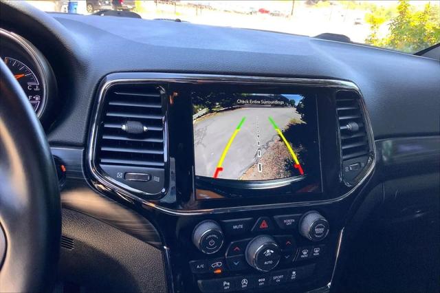 2022 Jeep Grand Cherokee Laredo X 4x4