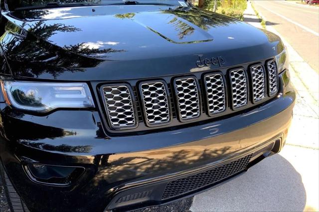 2022 Jeep Grand Cherokee Laredo X 4x4