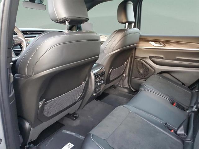 2026 Jeep Grand Cherokee L Altitude 4x2