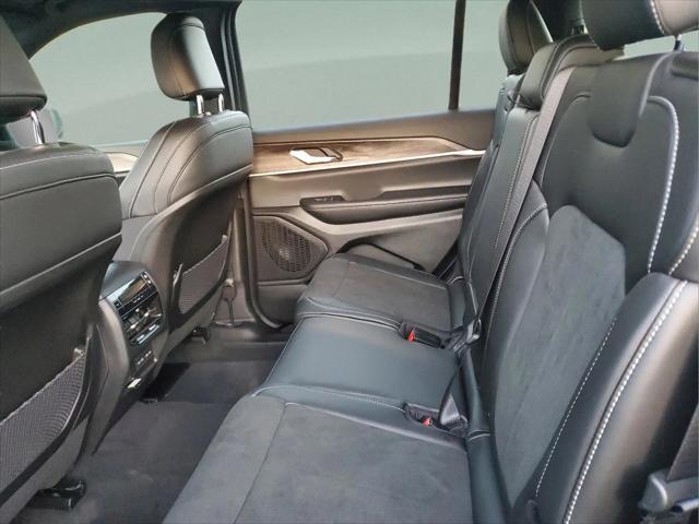 2026 Jeep Grand Cherokee L Altitude 4x2