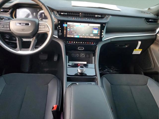2026 Jeep Grand Cherokee L Altitude 4x2
