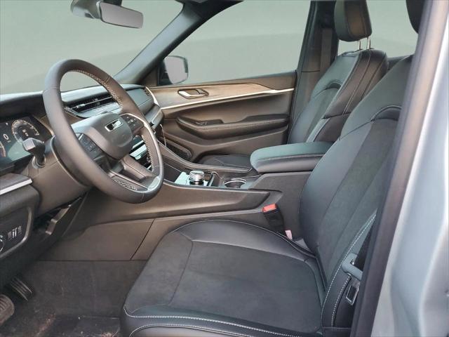 2026 Jeep Grand Cherokee L Altitude 4x2
