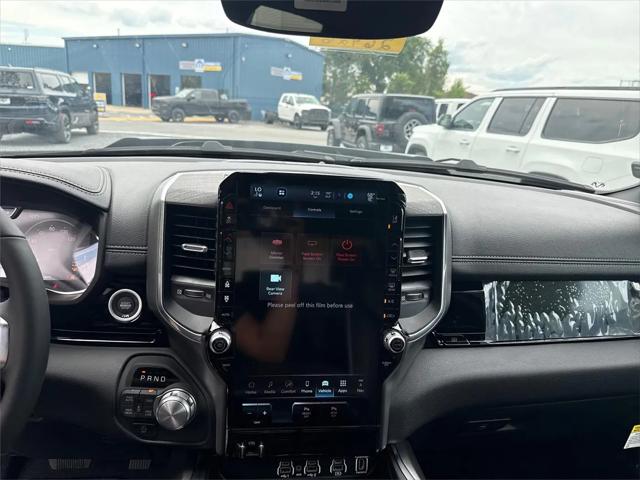 2026 Ram 1500 Laramie Crew Cab 4x4 5'7" Box