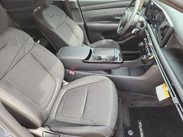 2026 Hyundai Tucson Hybrid Blue SE