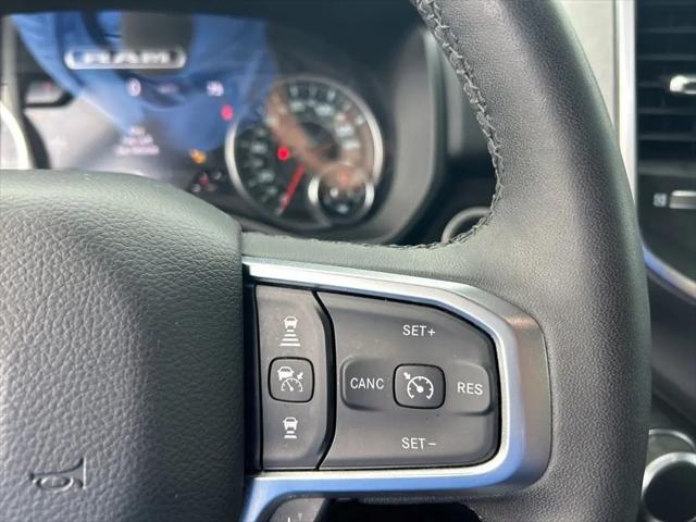 2025 Ram 1500 Big Horn Crew Cab 4x4 5'7" Box
