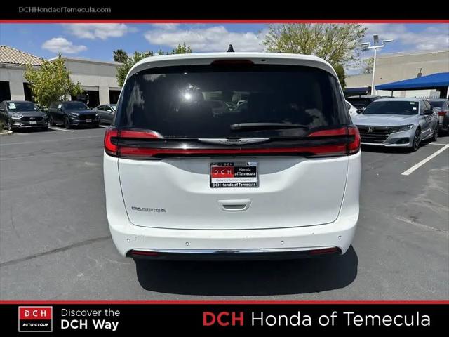 2023 Chrysler Pacifica Touring L