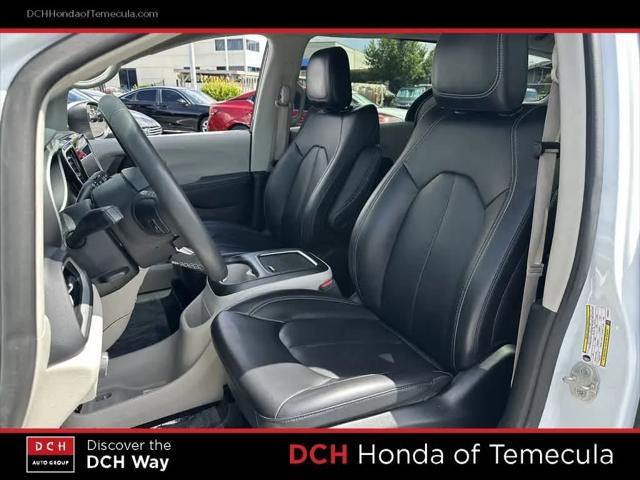 2023 Chrysler Pacifica Touring L