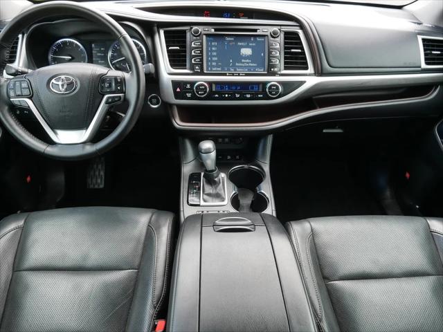 2017 Toyota Highlander Limited Platinum
