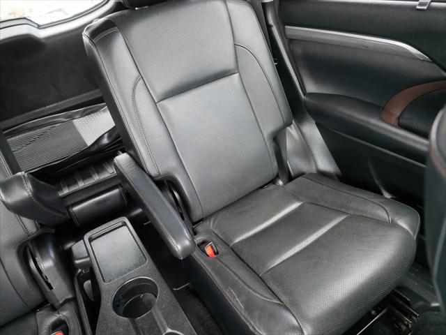 2017 Toyota Highlander Limited Platinum