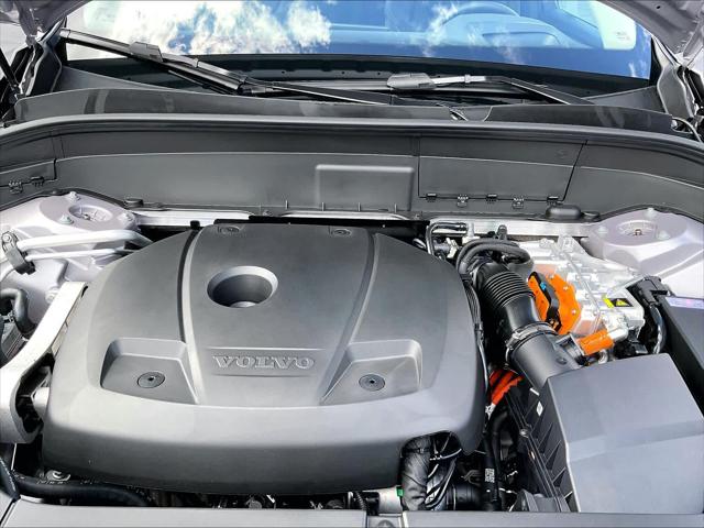 2026 Volvo XC90 Plug-In Hybrid Ultra Dark Theme, T8 AWD, Electric/Gasoline, 7 Seats
