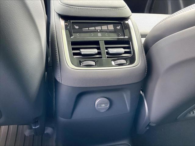 2026 Volvo XC90 Plug-In Hybrid Ultra Dark Theme, T8 AWD, Electric/Gasoline, 7 Seats