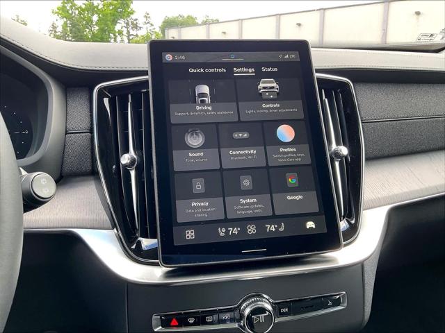 2026 Volvo XC90 Plug-In Hybrid Ultra Dark Theme, T8 AWD, Electric/Gasoline, 7 Seats