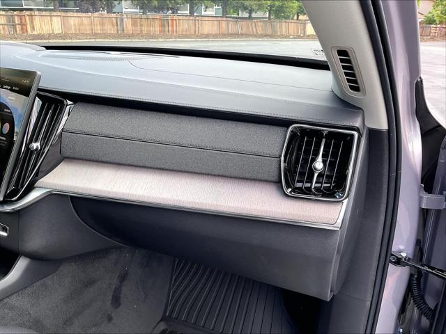 2026 Volvo XC90 Plug-In Hybrid Ultra Dark Theme, T8 AWD, Electric/Gasoline, 7 Seats
