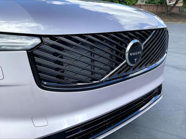 2026 Volvo XC90 Plug-In Hybrid Ultra Dark Theme, T8 AWD, Electric/Gasoline, 7 Seats