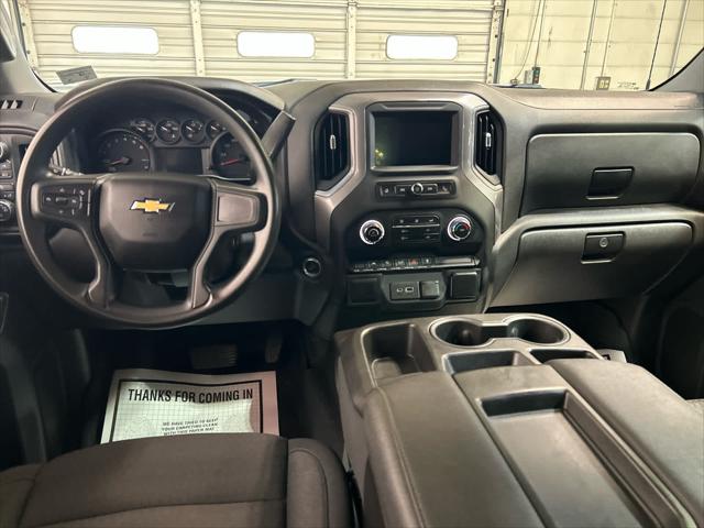 2023 Chevrolet Silverado 1500 4WD Crew Cab Short Bed Custom