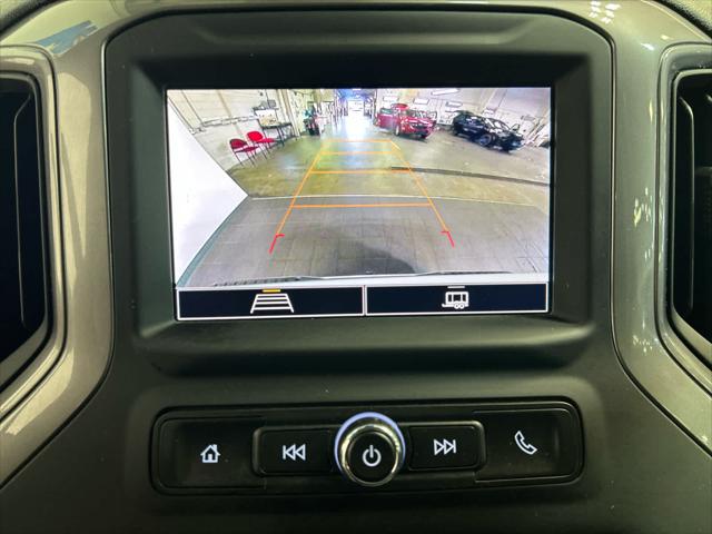 2023 Chevrolet Silverado 1500 4WD Crew Cab Short Bed Custom