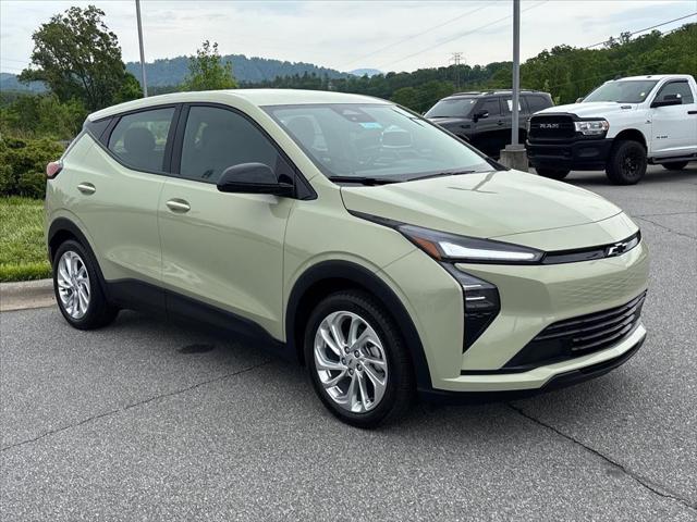2027 Chevrolet Bolt LT FWD