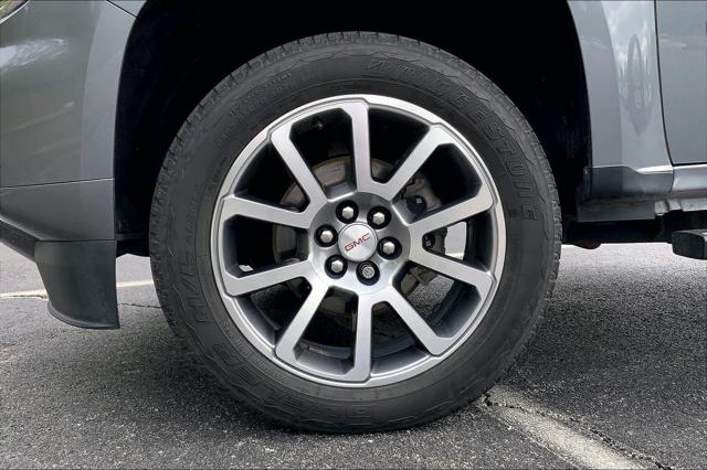 2022 GMC Canyon 4WD Crew Cab Short Box Denali