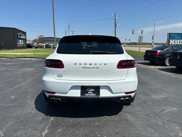 2015 Porsche Macan Turbo