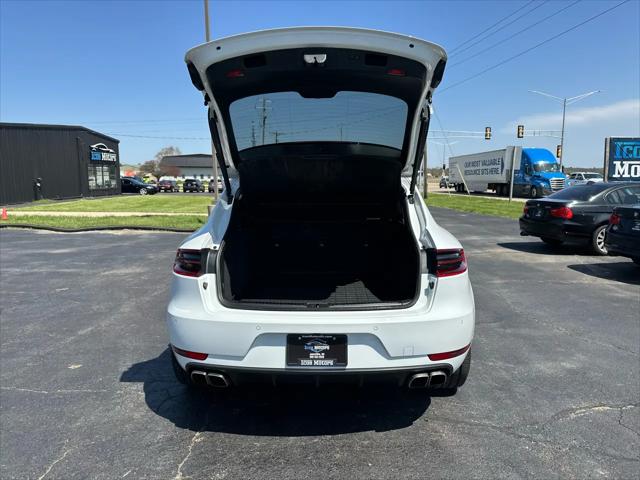 2015 Porsche Macan Turbo