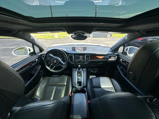 2015 Porsche Macan Turbo