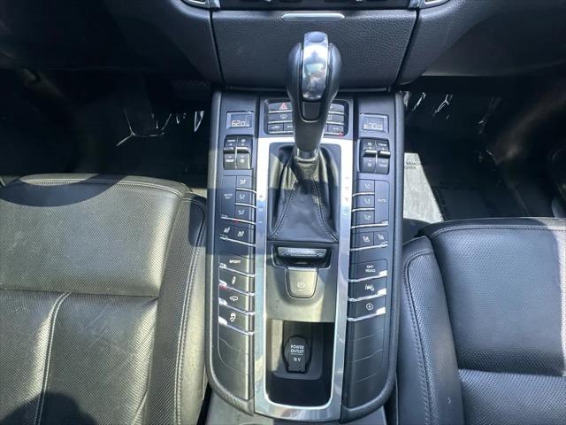 2015 Porsche Macan Turbo
