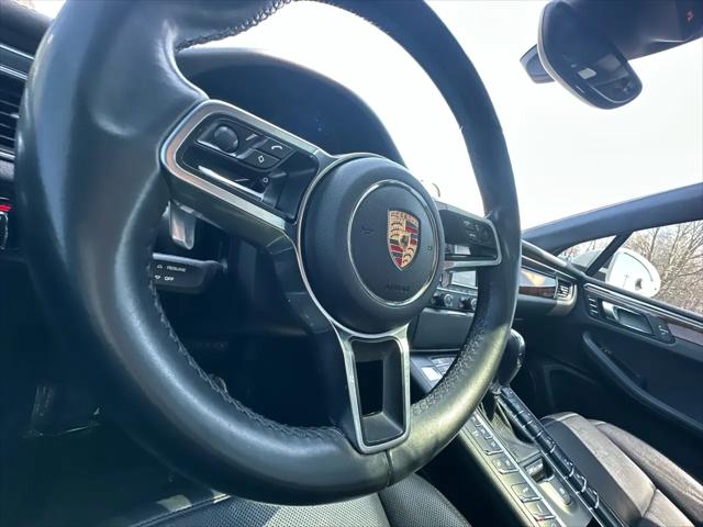 2015 Porsche Macan Turbo